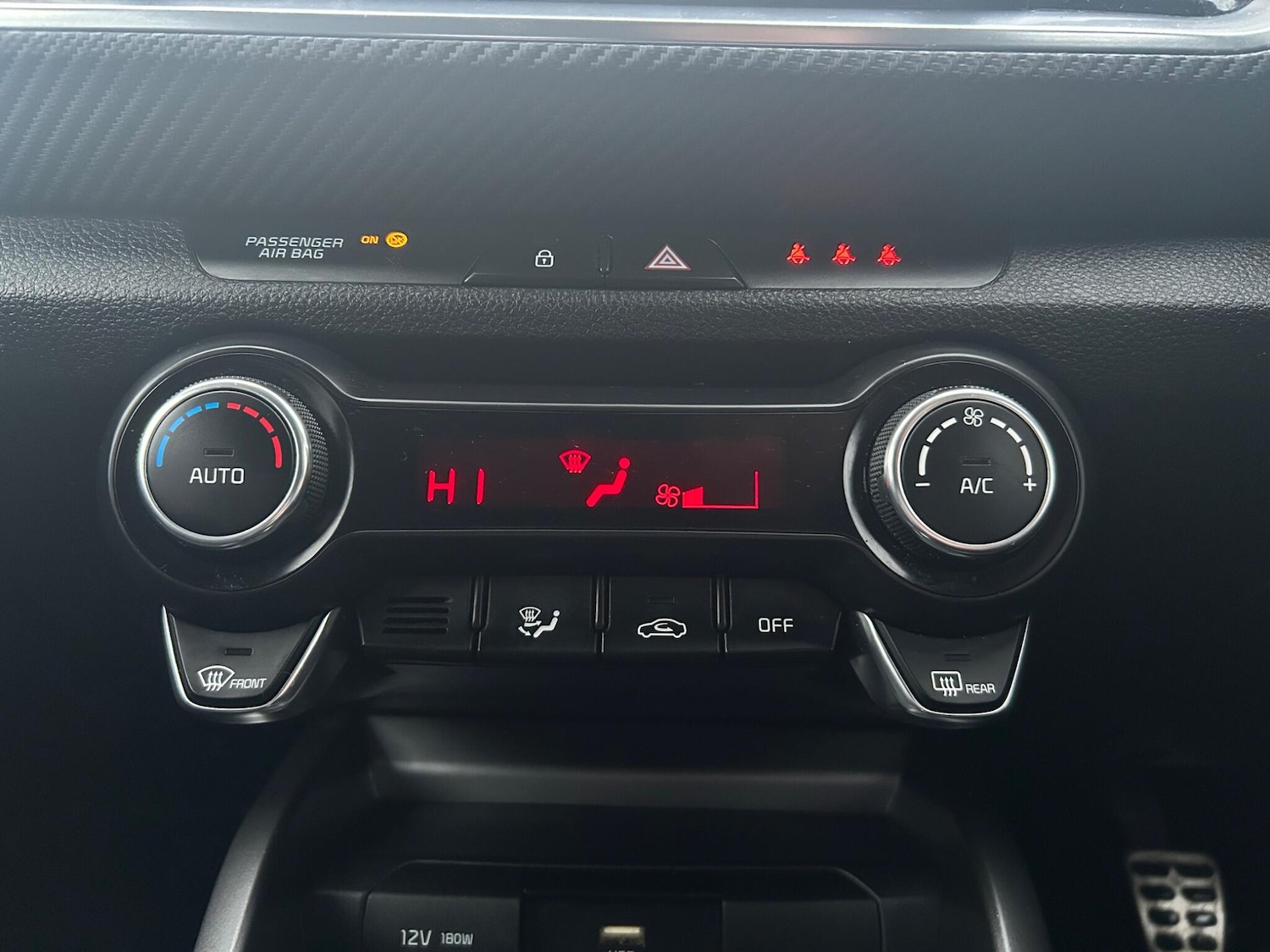 Used Kia Stonic 2021 for sale - 76994552: Photo 21