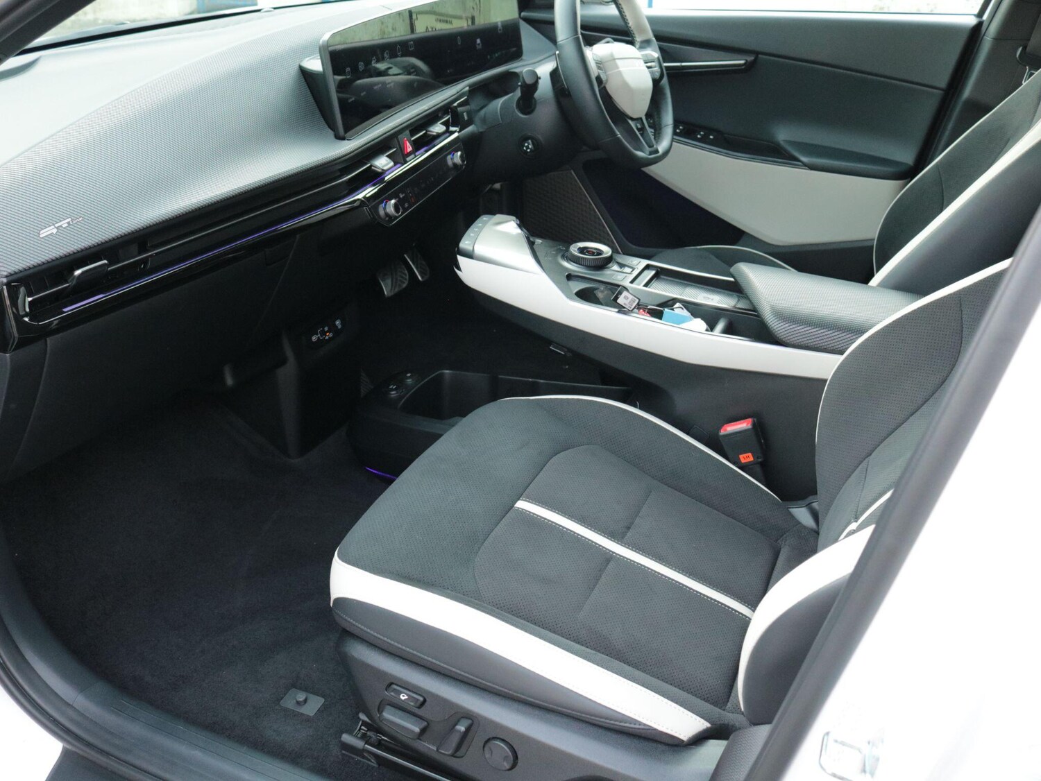 Used Kia EV6 2024 for sale - 77597673: Photo 16