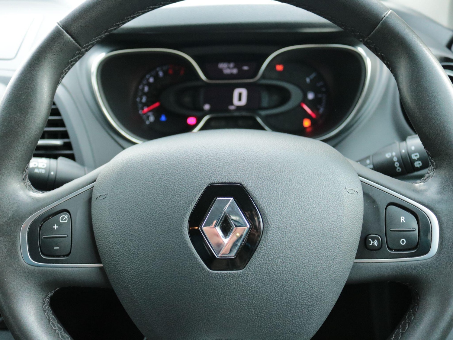 Used Renault Captur 2019 for sale - 77598505: Photo 17