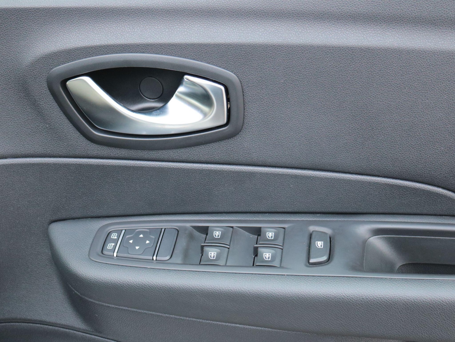 Used Renault Captur 2019 for sale - 77598505: Photo 25