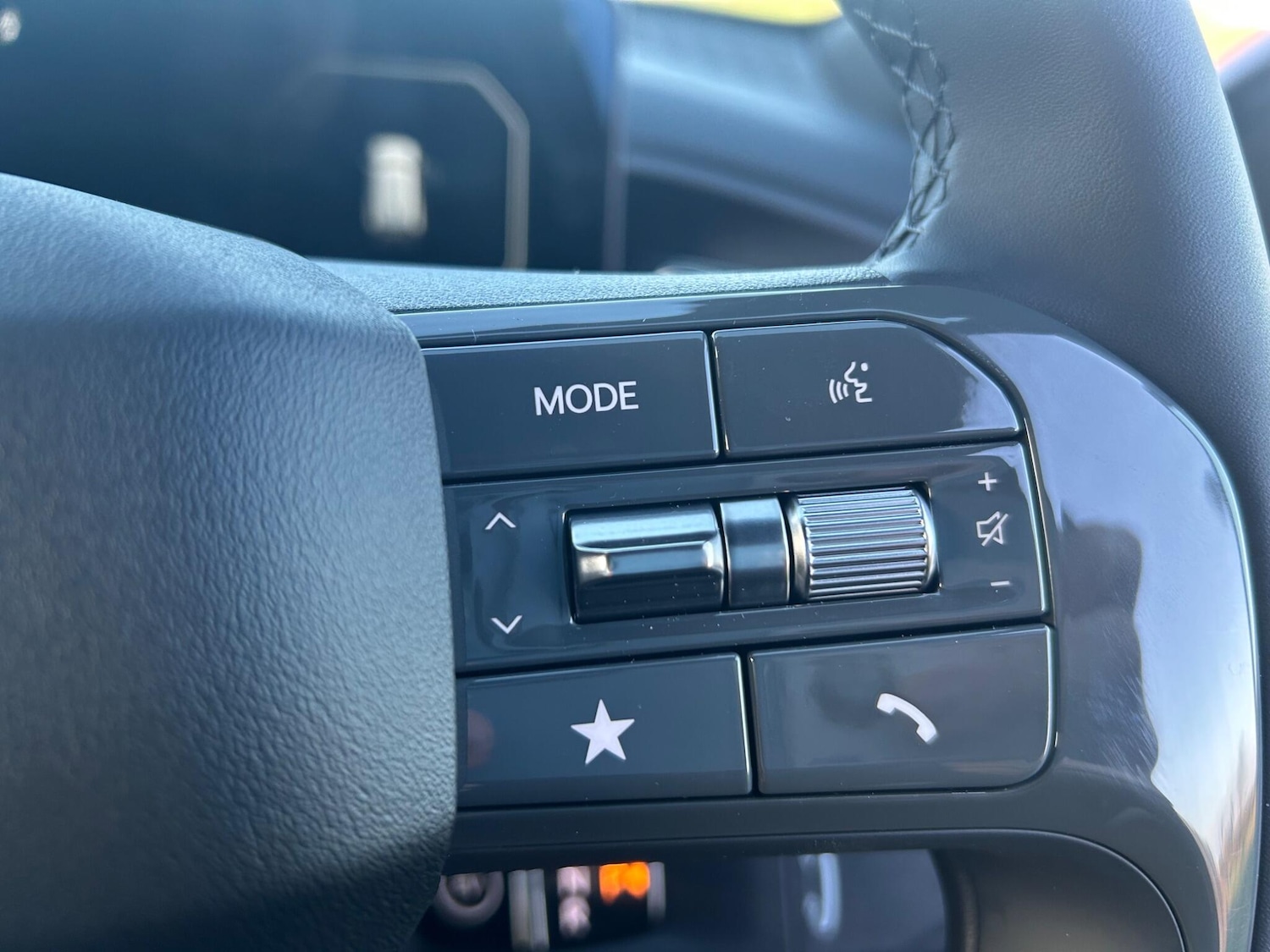 Used Kia EV9 2025 for sale - 77156621: Photo 14