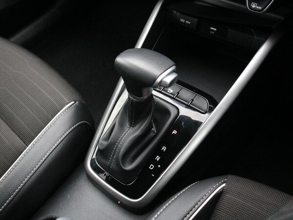 Used Kia Stonic 2024 for sale - 76174930: Photo 20