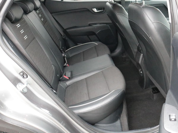 Used Kia Stonic 2024 for sale - 76174930: Photo 22