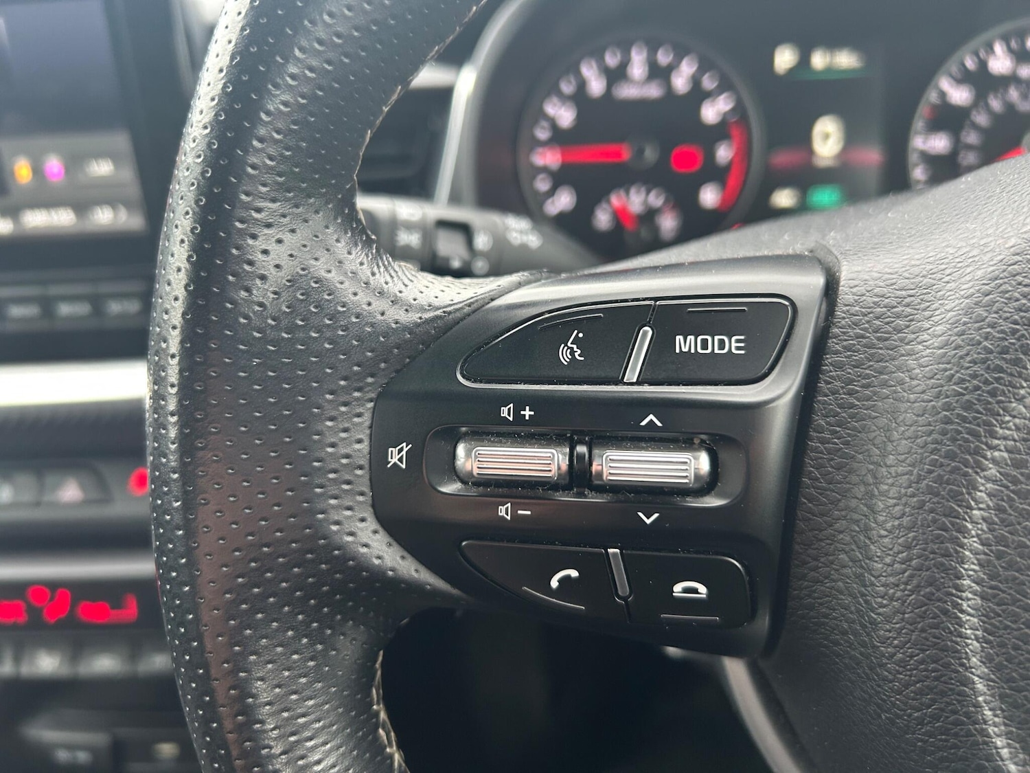 Used Kia Stonic 2024 for sale - 77737838: Photo 13