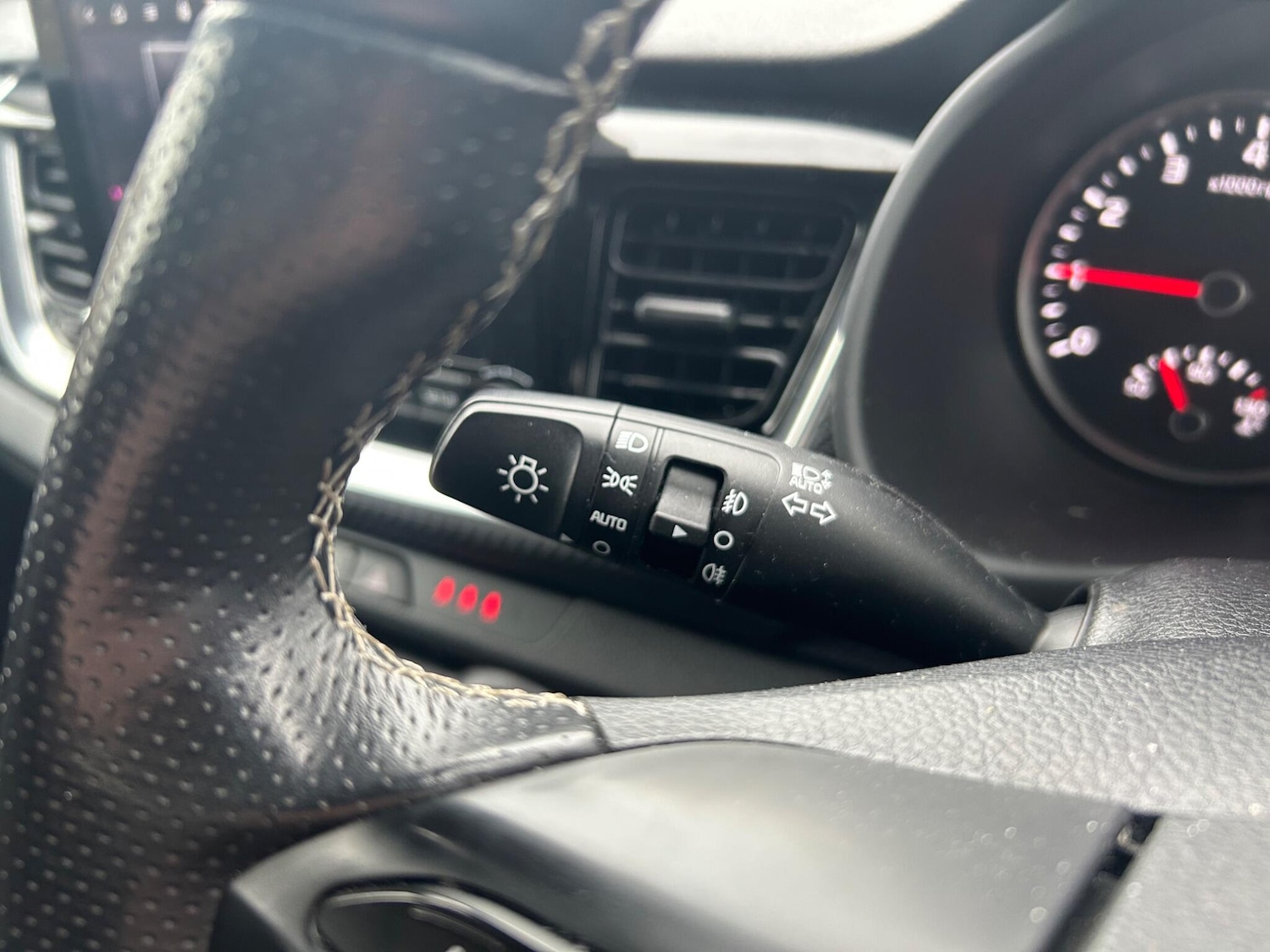 Used Kia Stonic 2024 for sale - 77737838: Photo 15