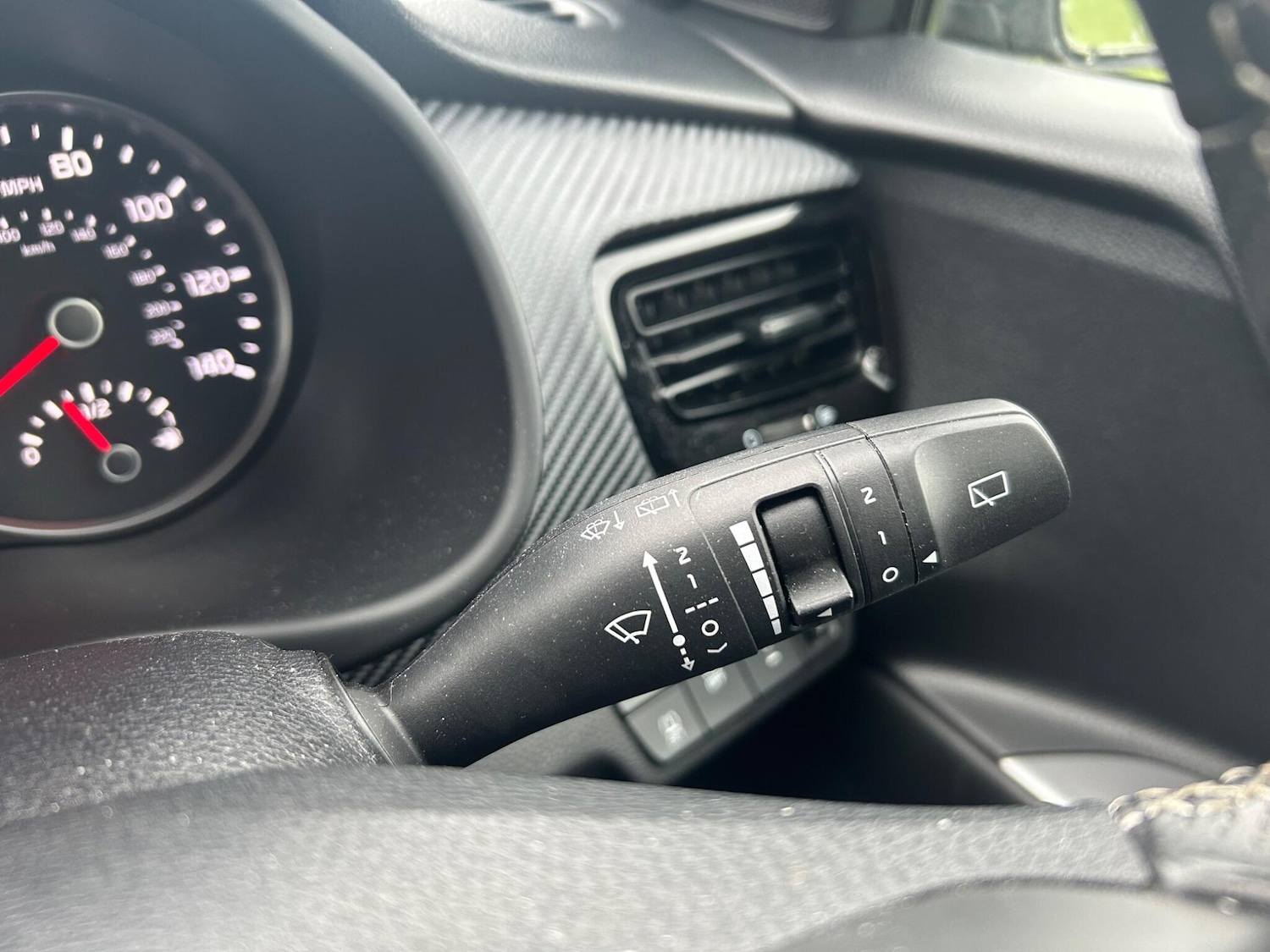 Used Kia Stonic 2024 for sale - 77737838: Photo 16