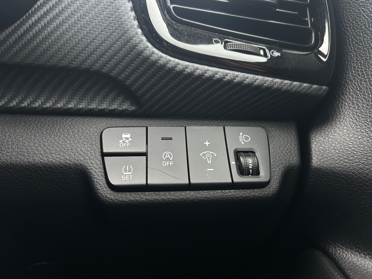 Used Kia Stonic 2024 for sale - 77737838: Photo 18