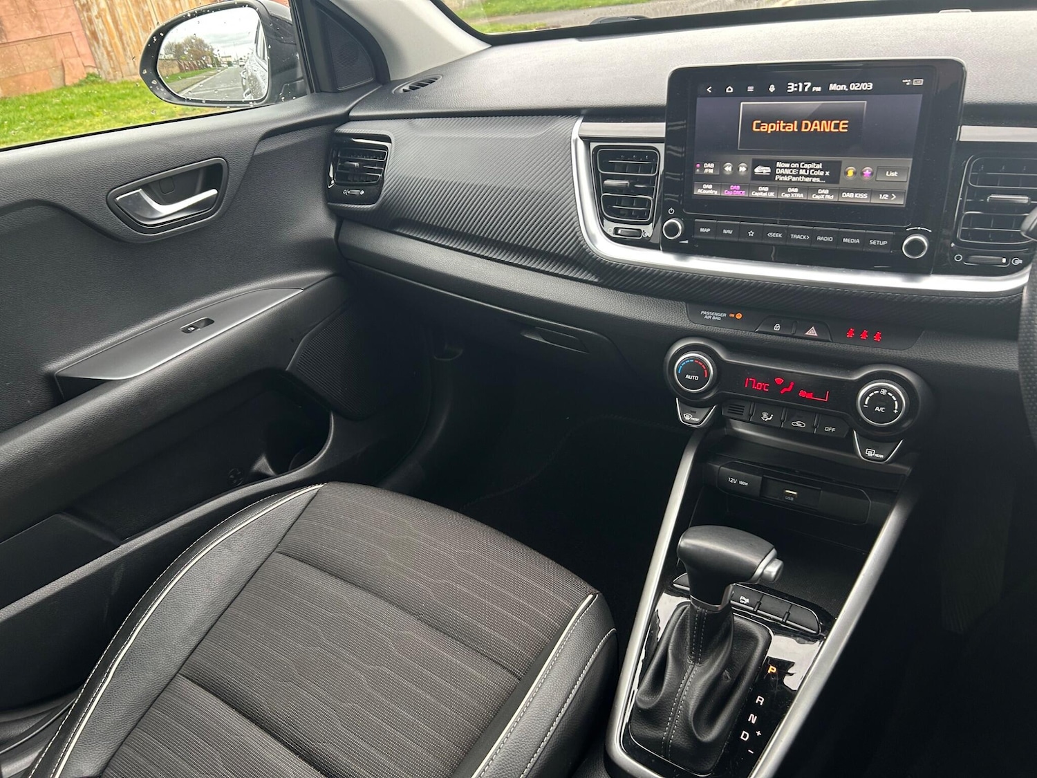 Used Kia Stonic 2024 for sale - 77737838: Photo 19