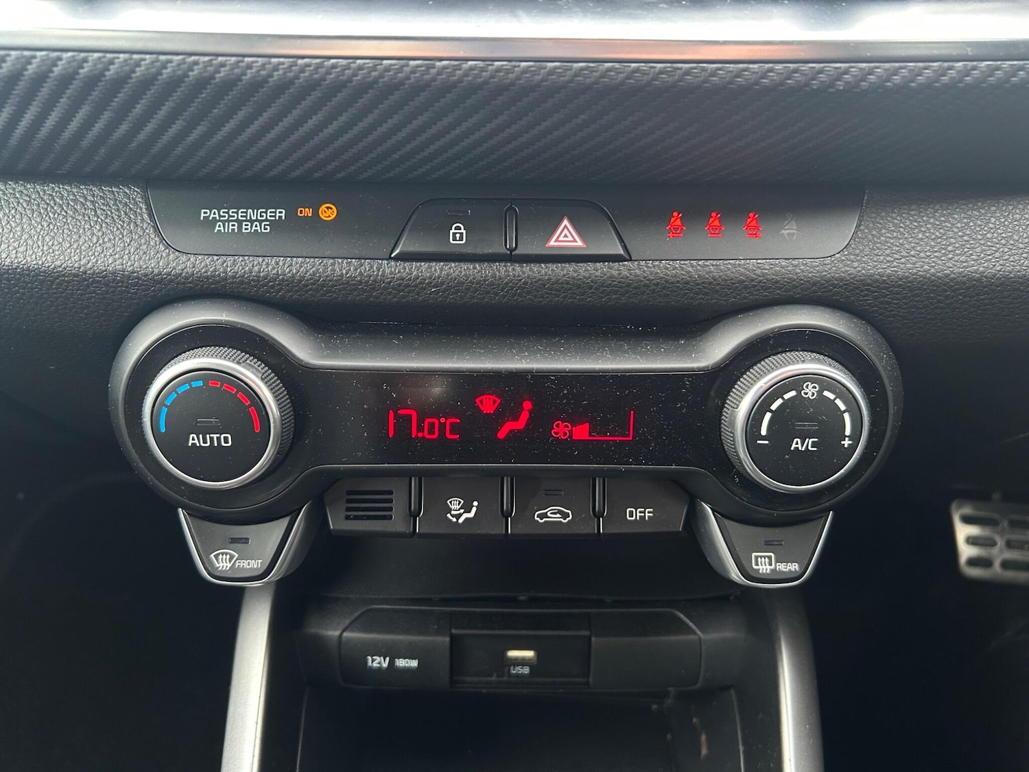 Used Kia Stonic 2024 for sale - 77737838: Photo 21