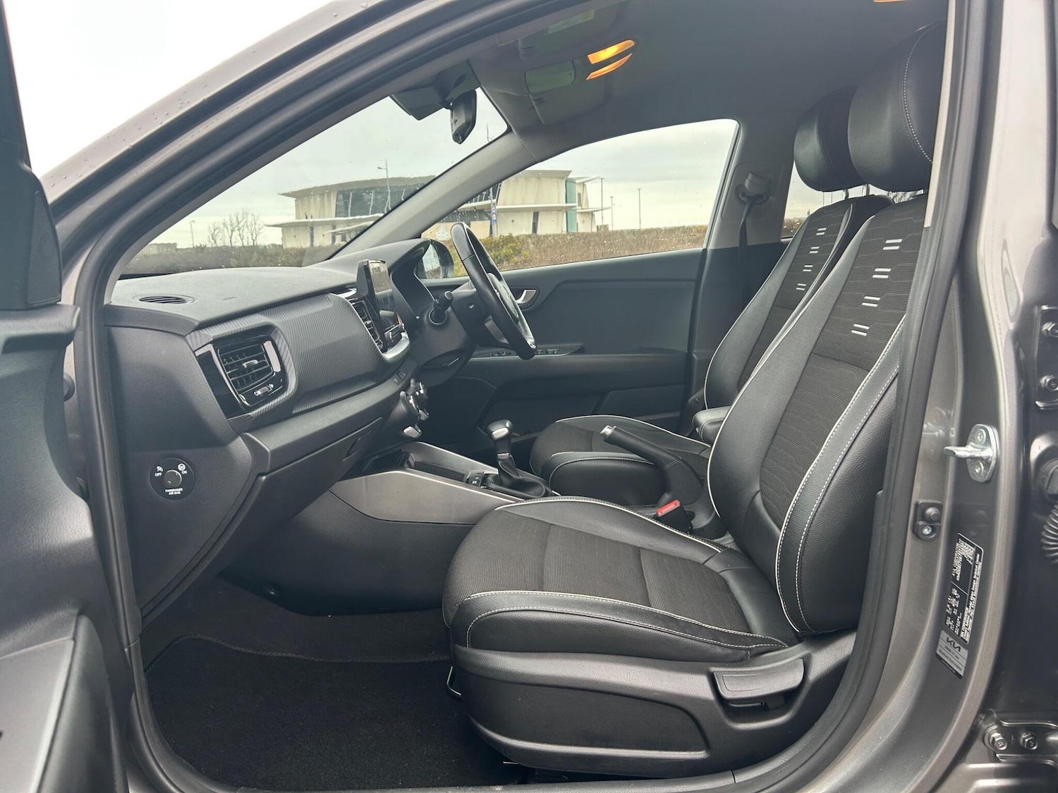 Used Kia Stonic 2024 for sale - 77737838: Photo 25