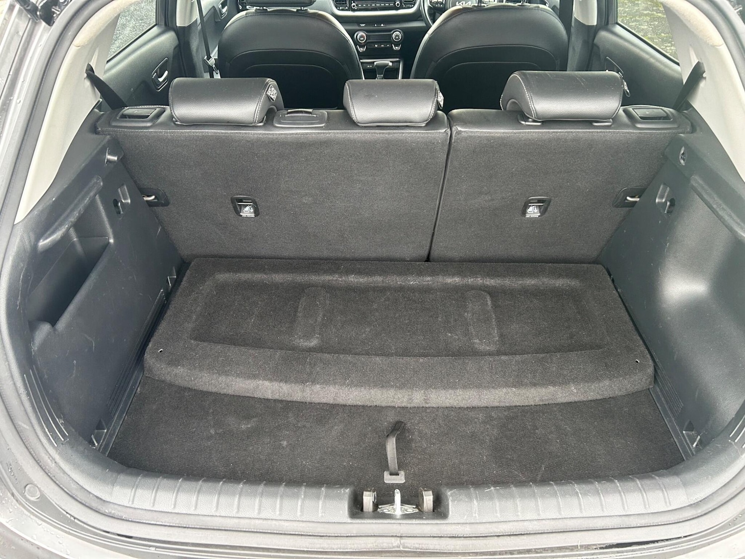 Used Kia Stonic 2024 for sale - 77737838: Photo 30