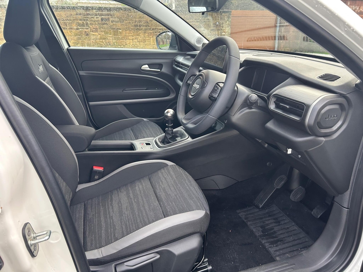 Used Jeep Avenger 2025 for sale - 76688593: Photo 10