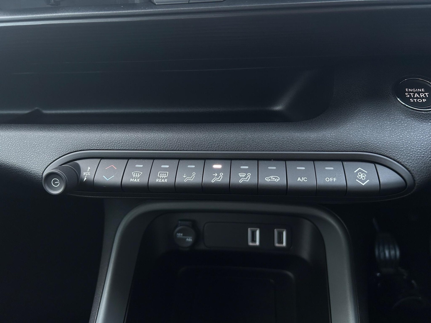 Used Jeep Avenger 2025 for sale - 76688593: Photo 21