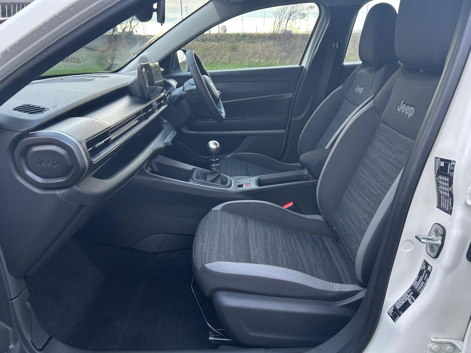 Used Jeep Avenger 2025 for sale - 76688593: Photo 26