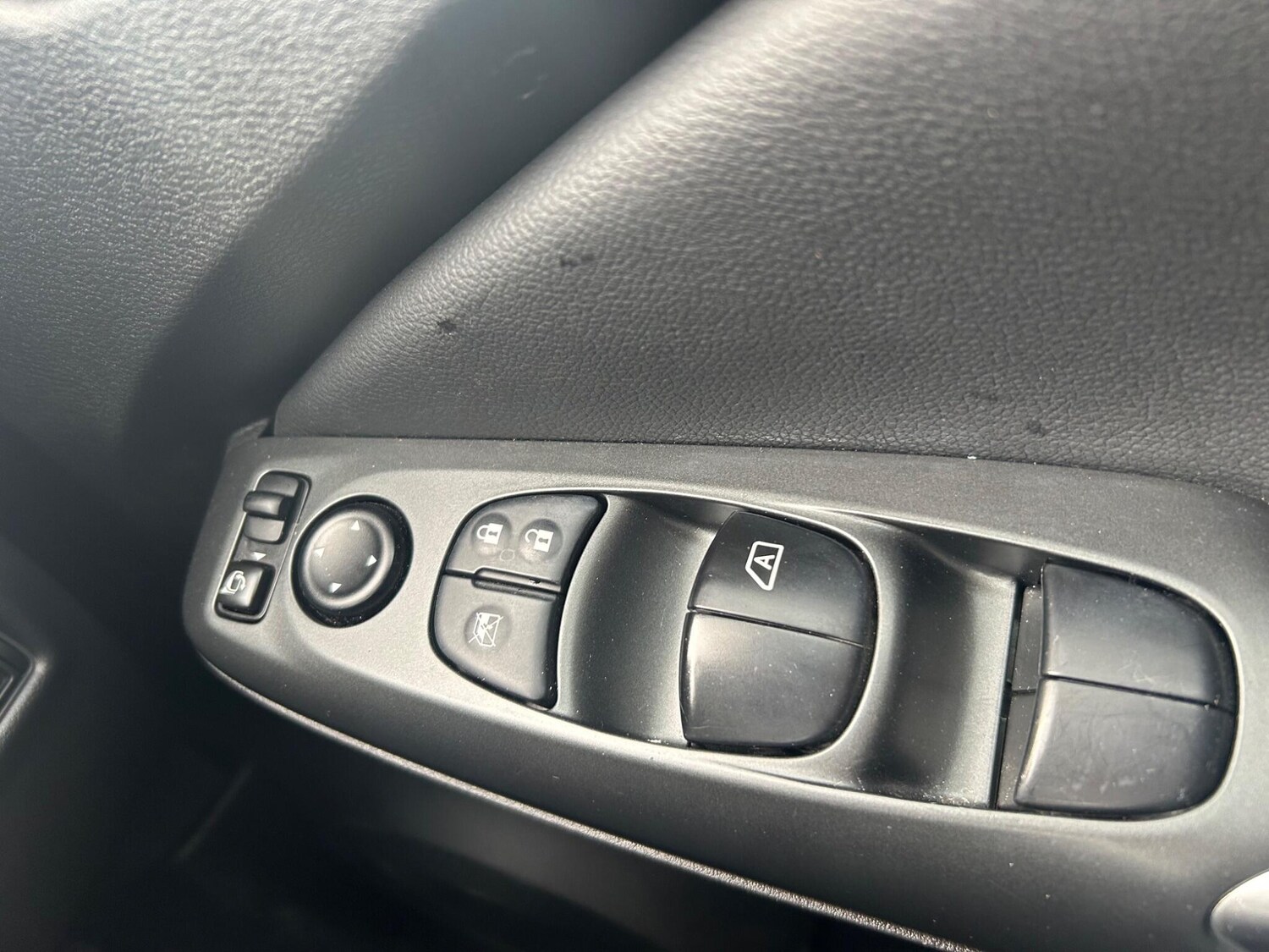 Used Nissan Juke 2024 for sale - 78006420: Photo 15