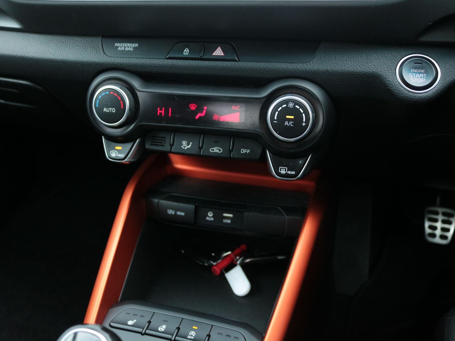 Used Kia Stonic 2018 for sale - 77599154: Photo 19