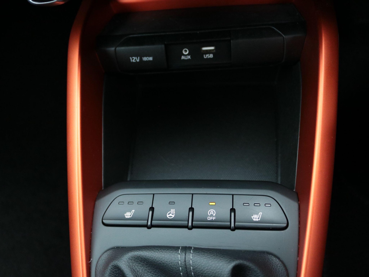 Used Kia Stonic 2018 for sale - 77599154: Photo 20