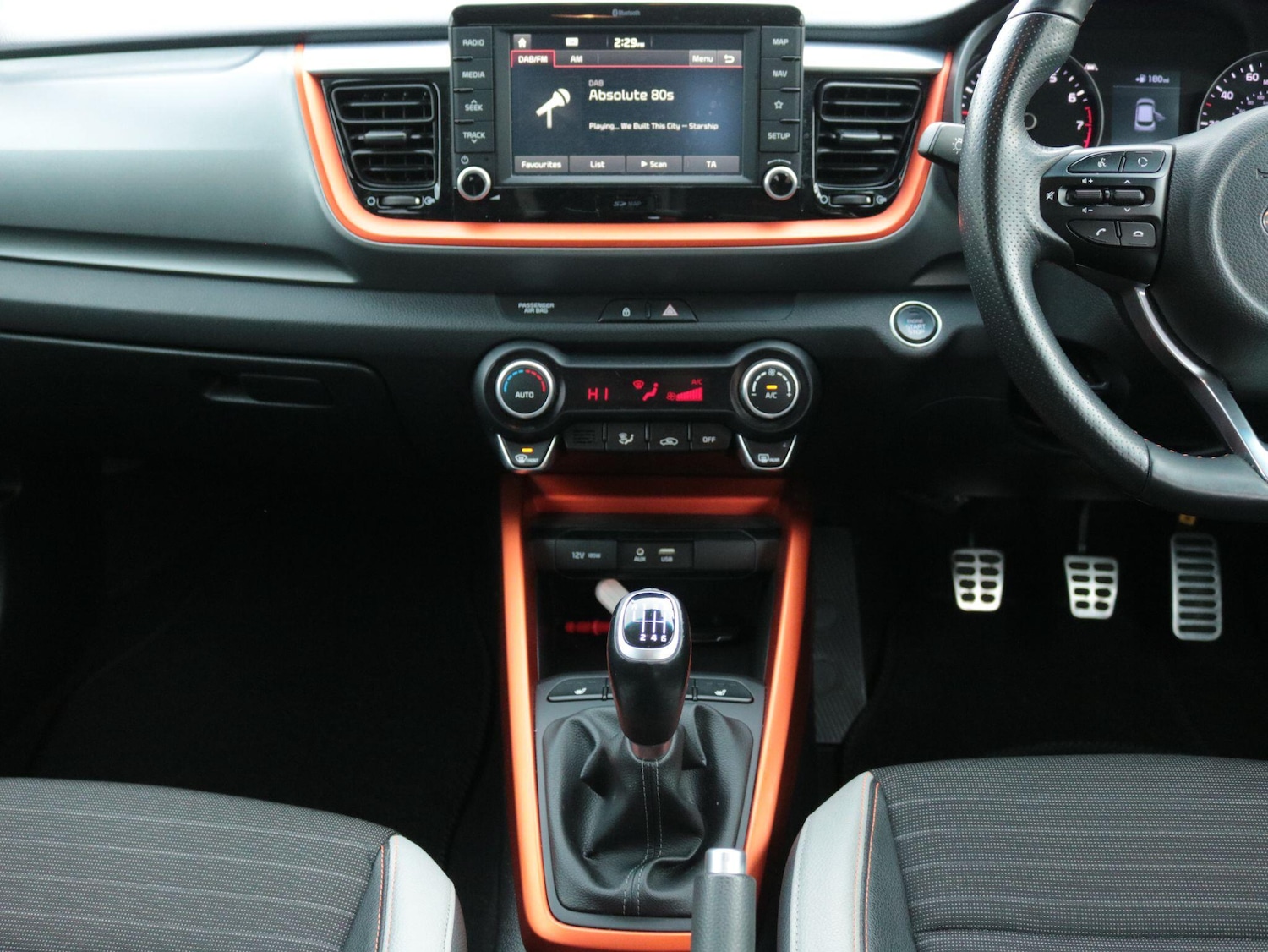 Used Kia Stonic 2018 for sale - 77599154: Photo 23