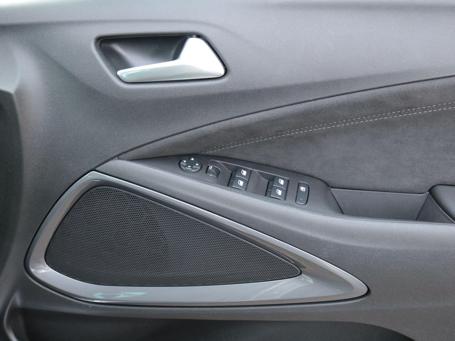 Used Vauxhall Crossland 2022 for sale - 77939951: Photo 26