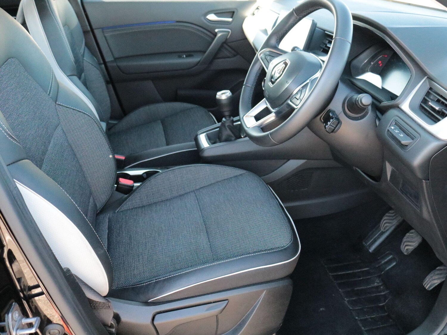 Used Renault Captur 2024 for sale - 76122243: Photo 13