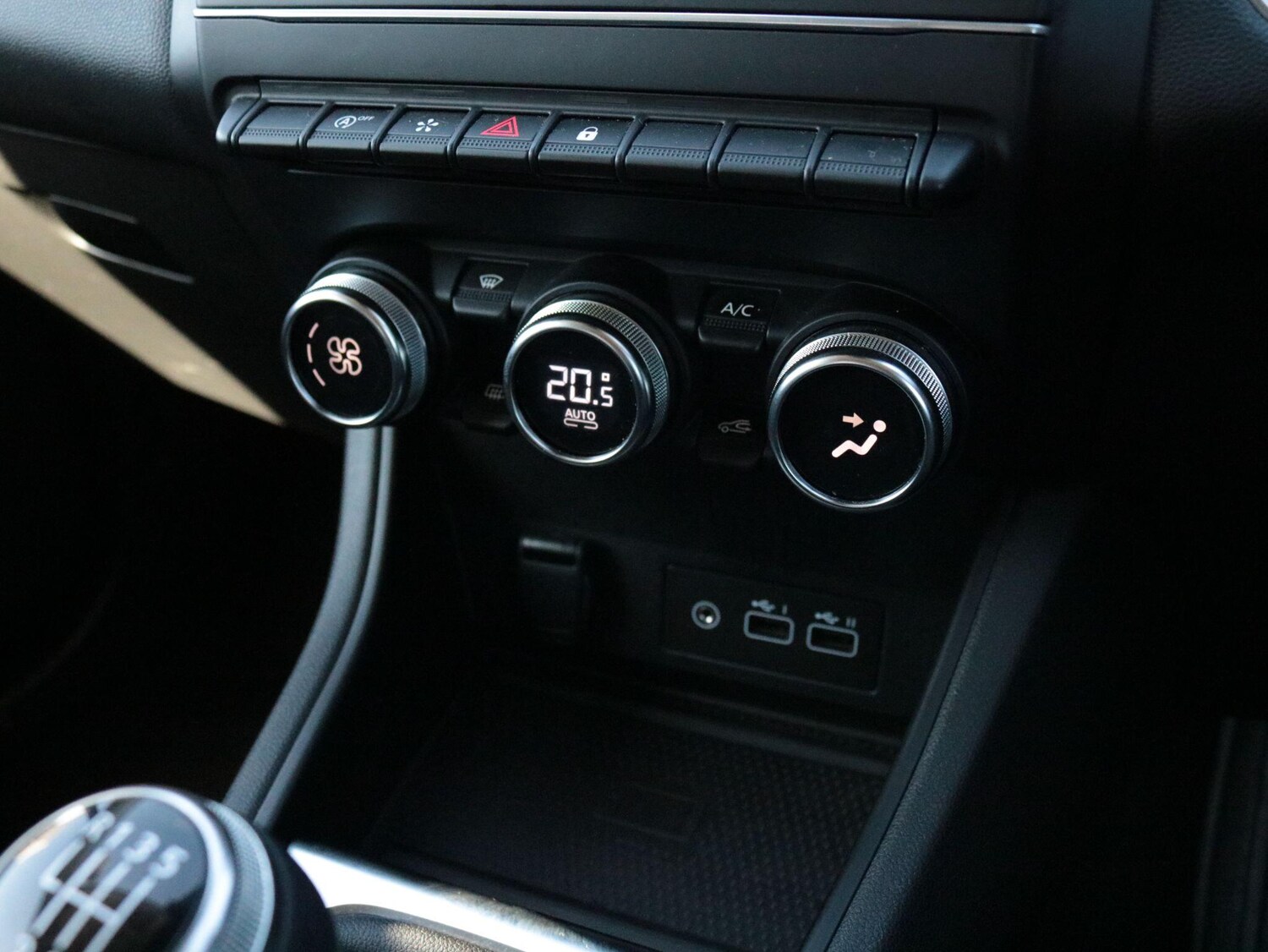 Used Renault Captur 2024 for sale - 76122243: Photo 20