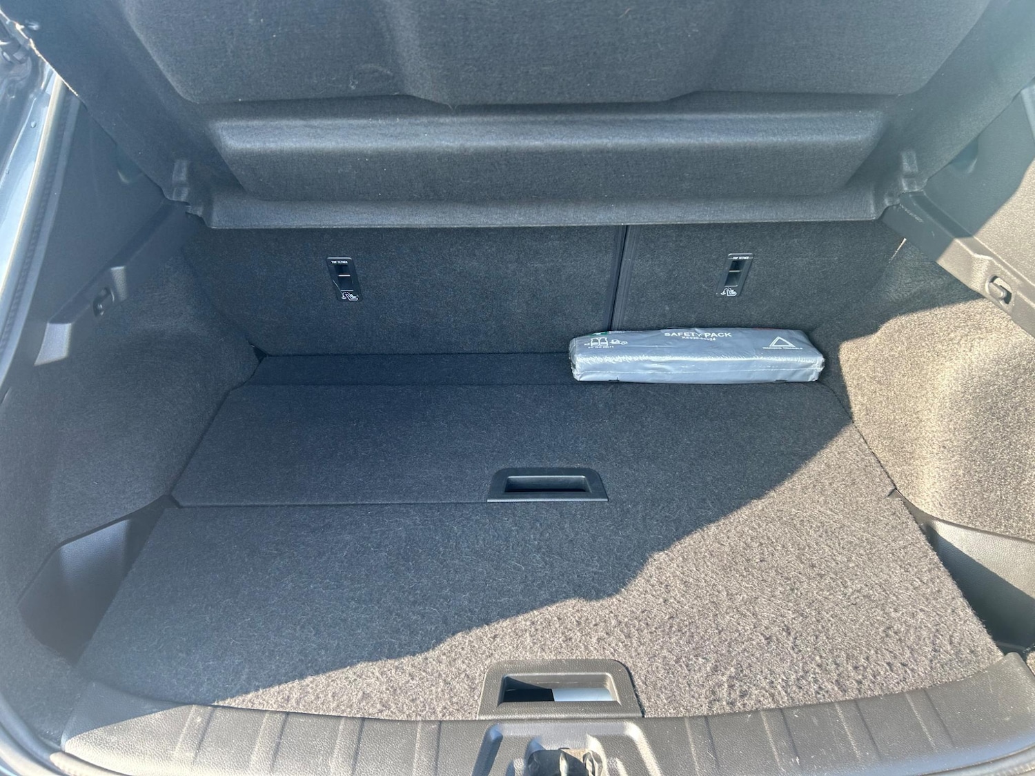 Used Nissan Qashqai for sale - 77768221: Photo 31