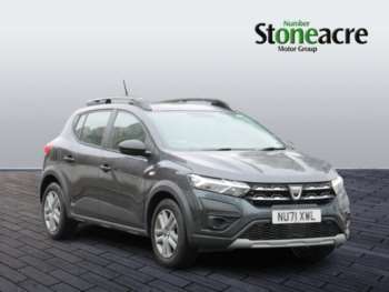 (71) - Stepway Essential TCe 90 5-Door