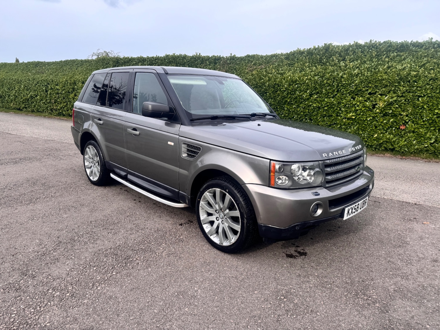 Used Land Rover Range Rover Sport 2020 for sale - 76102563: Photo 2