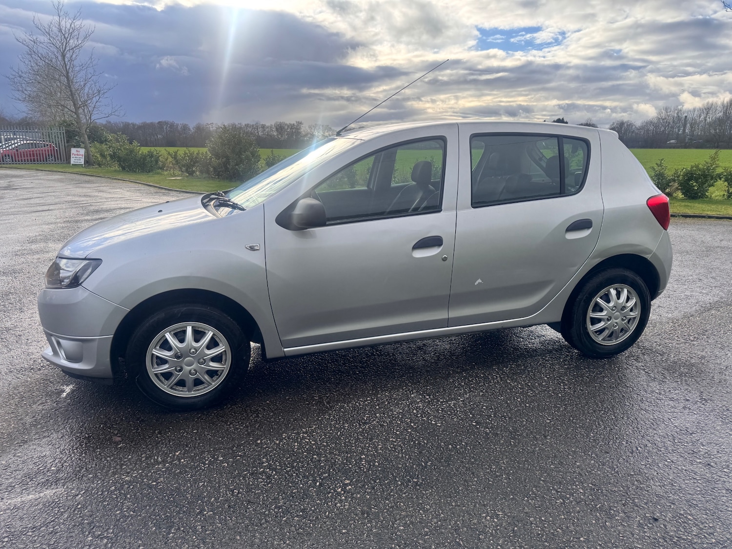 Used Dacia Sandero 2013 for sale - 77446952: Photo 8