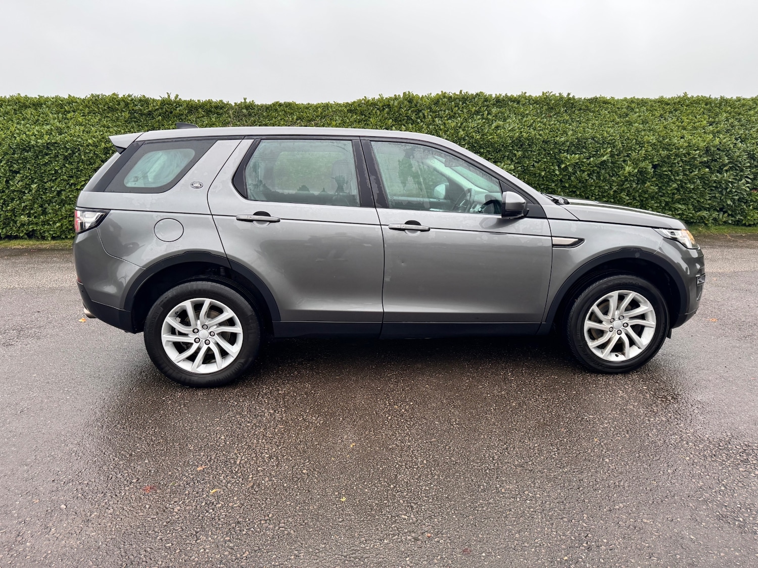 Used Land Rover Discovery Sport 2016 for sale - 76579766: Photo 16