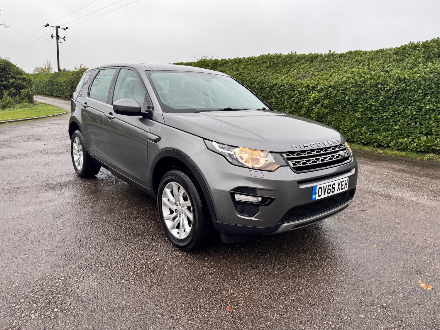 Used Land Rover Discovery Sport 2016 for sale - 76579766: Photo 2