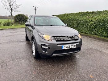 Used Land Rover Discovery Sport 2016 for sale - 76579766: Photo