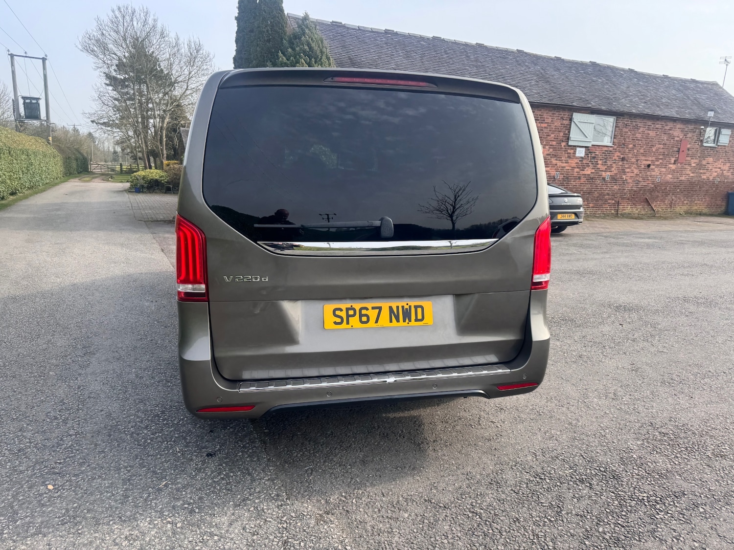 Used Mercedes-Benz V-Class 2017 for sale - 77965486: Photo 11