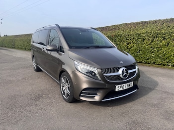 Used Mercedes-Benz V-Class 2017 for sale - 77965486: Photo