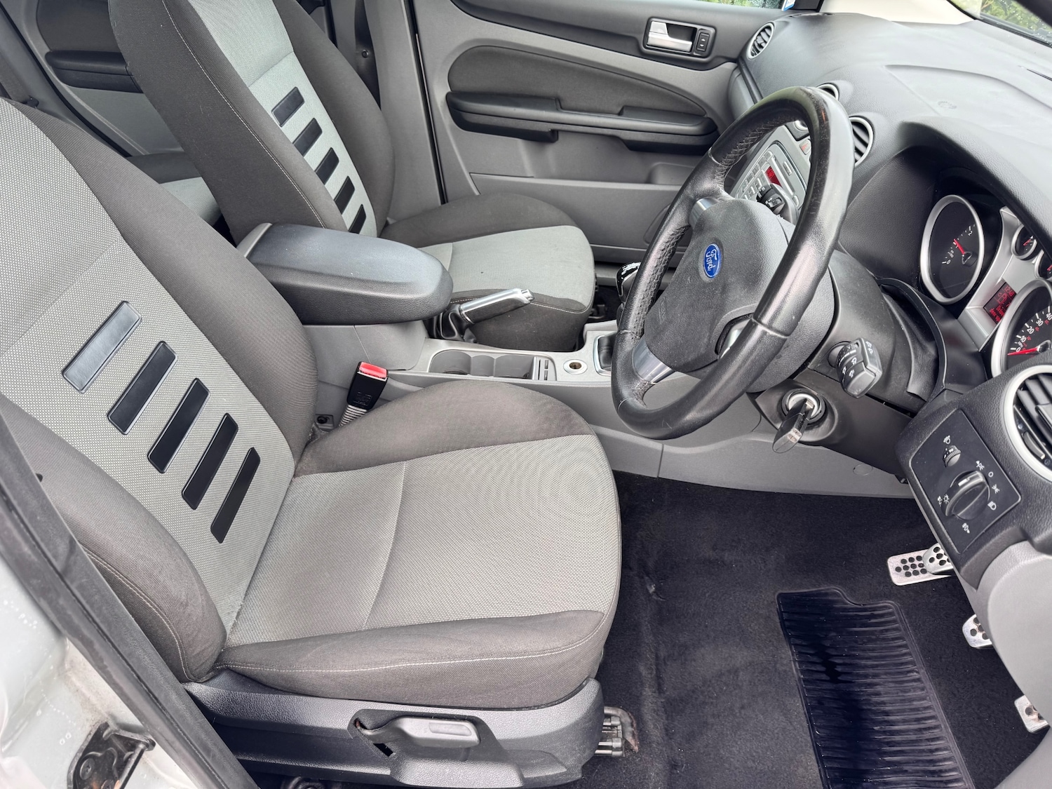 Used Ford Focus 2009 for sale - 77533590: Photo 20