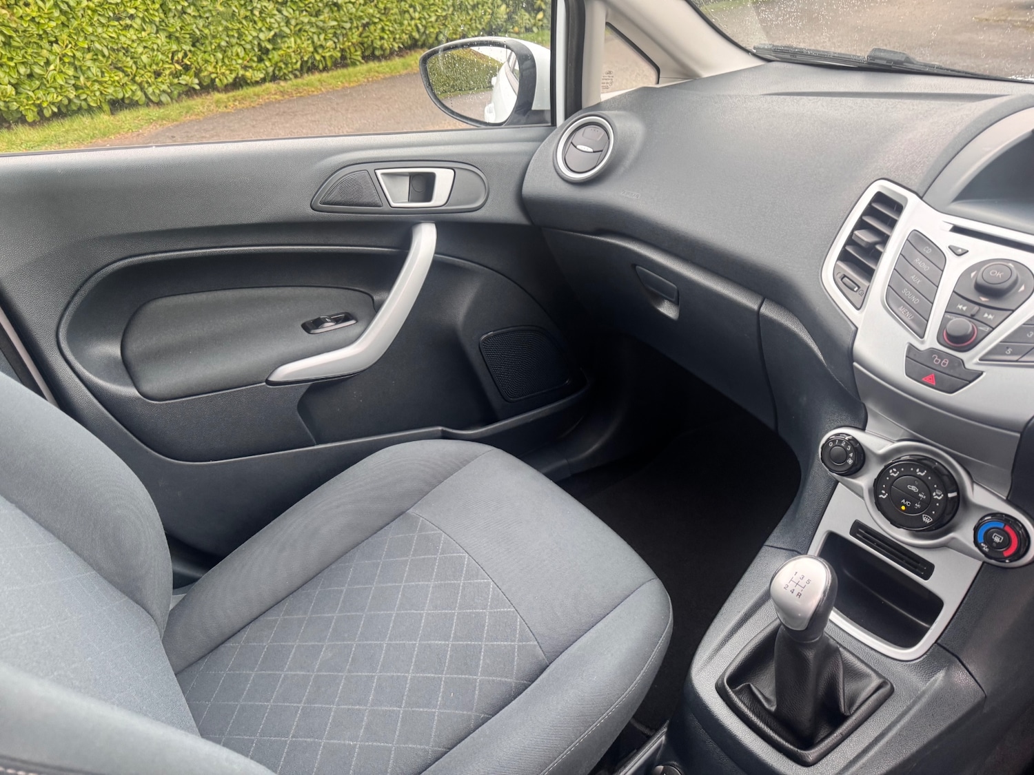 Used Ford Fiesta 2012 for sale - 77848124: Photo 20