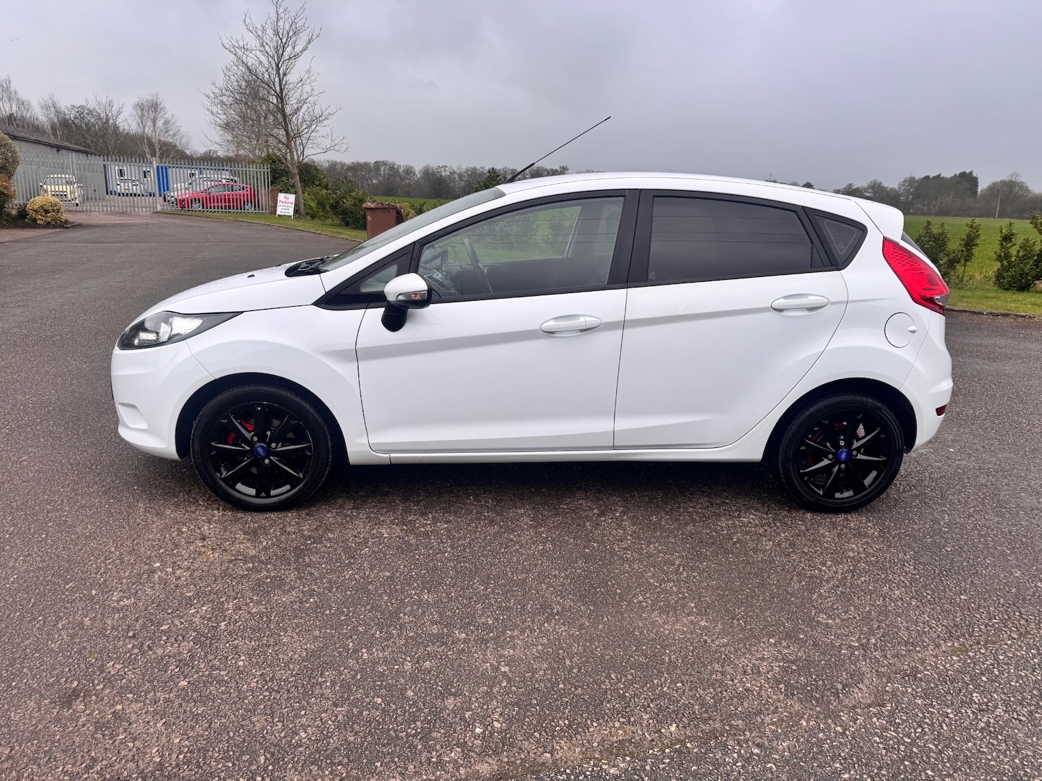 Used Ford Fiesta 2012 for sale - 77848124: Photo 8