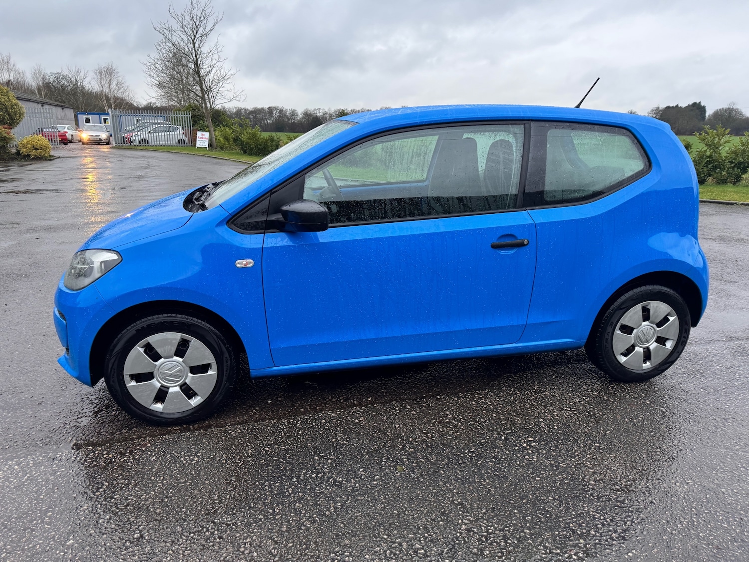 Used Volkswagen up! 2014 for sale - 77533461: Photo 8