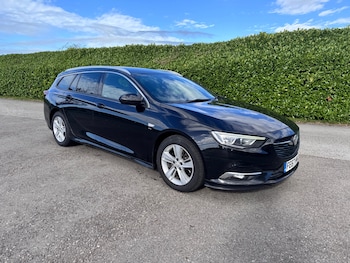 Vauxhall - Insignia
