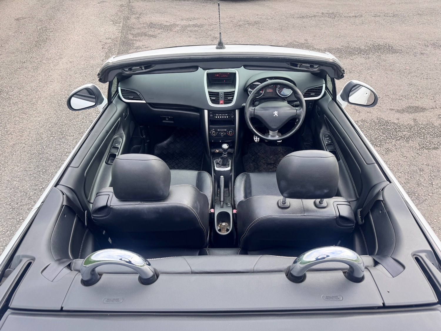 Used Peugeot 207 2012 for sale - 76506040: Photo 12