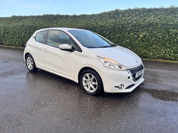 Peugeot 208 feature image