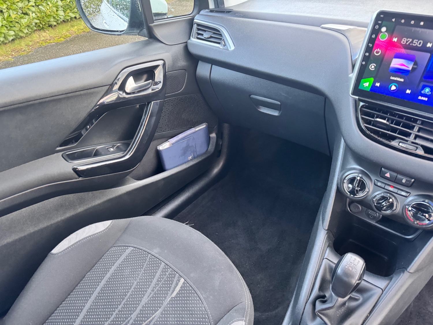 Used Peugeot 208 2013 for sale - 77107756: Photo 21