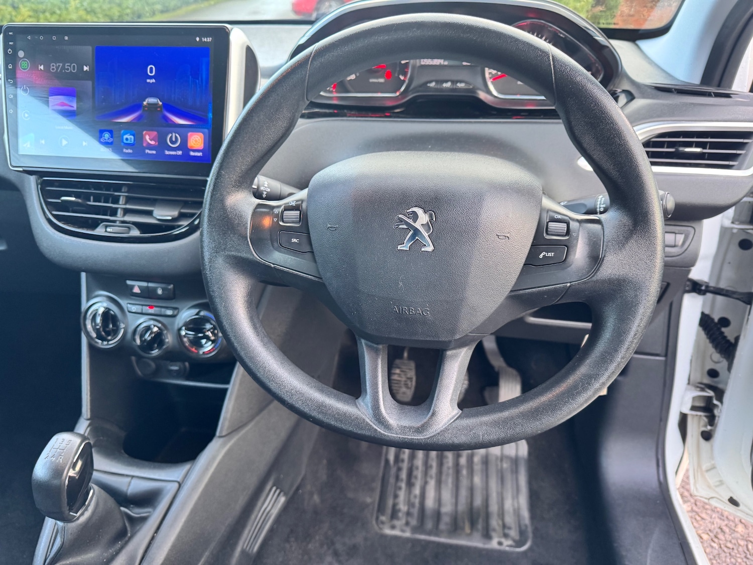 Used Peugeot 208 2013 for sale - 77107756: Photo 23