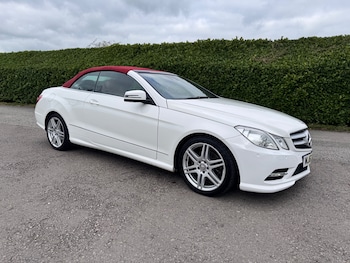 Mercedes-Benz - E-Class