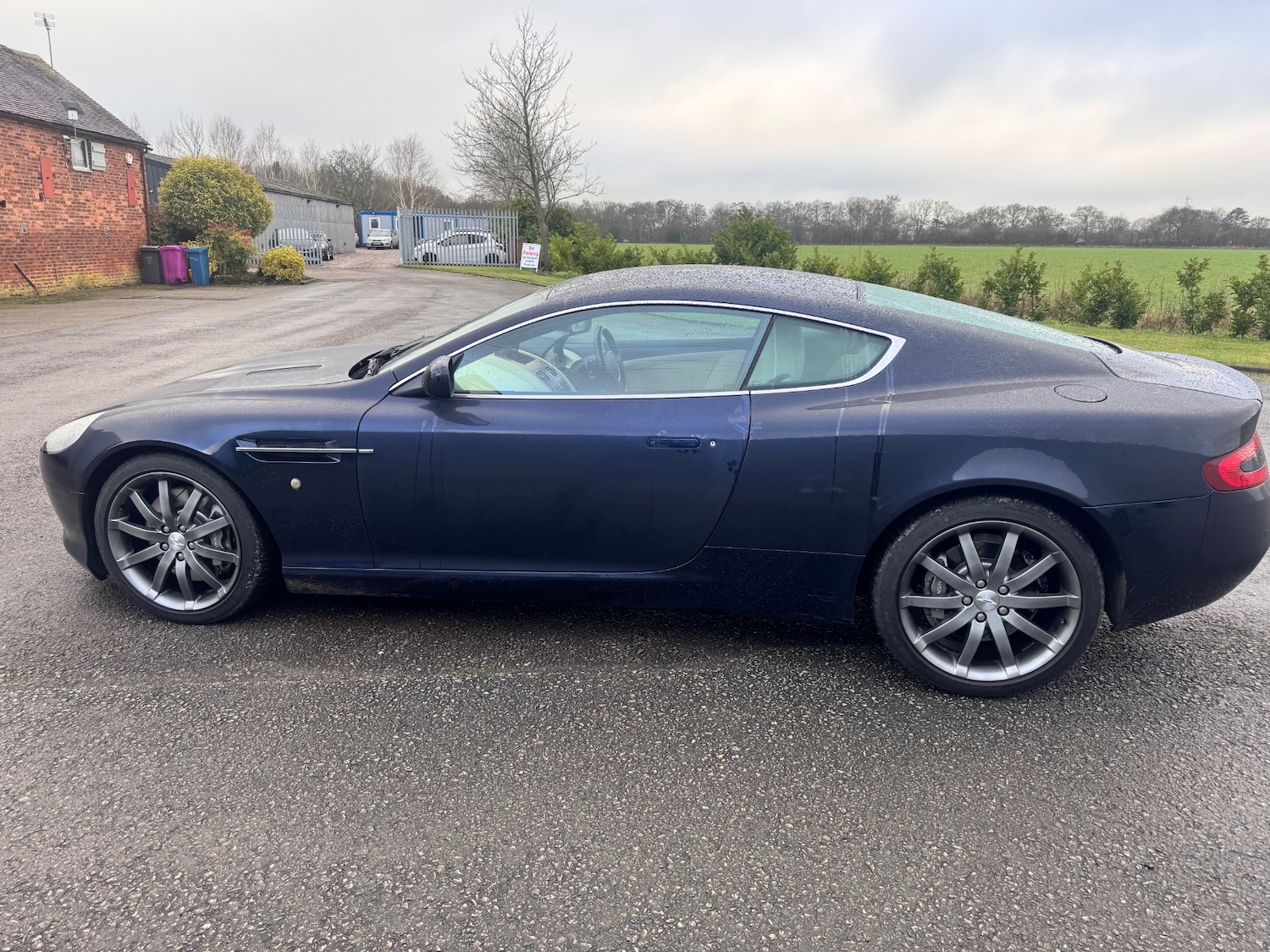 Used Aston Martin DB9 2005 for sale - 77012304: Photo 8