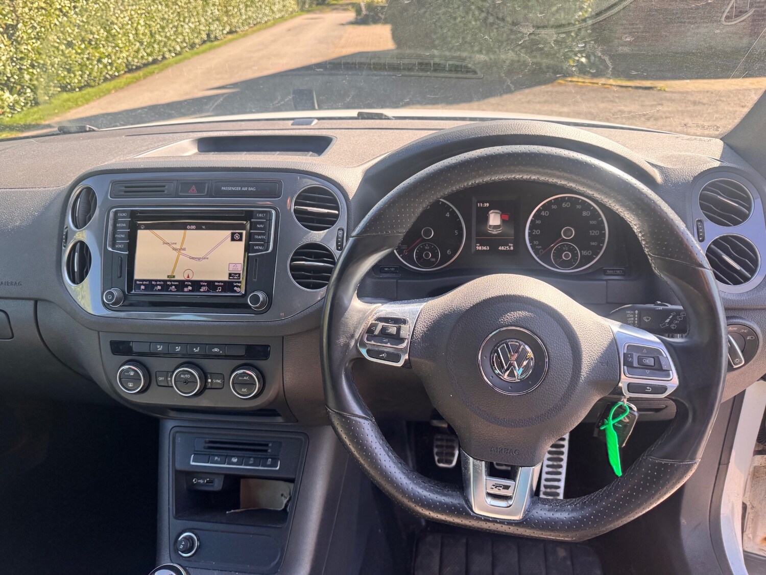 Used Volkswagen Tiguan 2015 for sale - 77954133: Photo 8