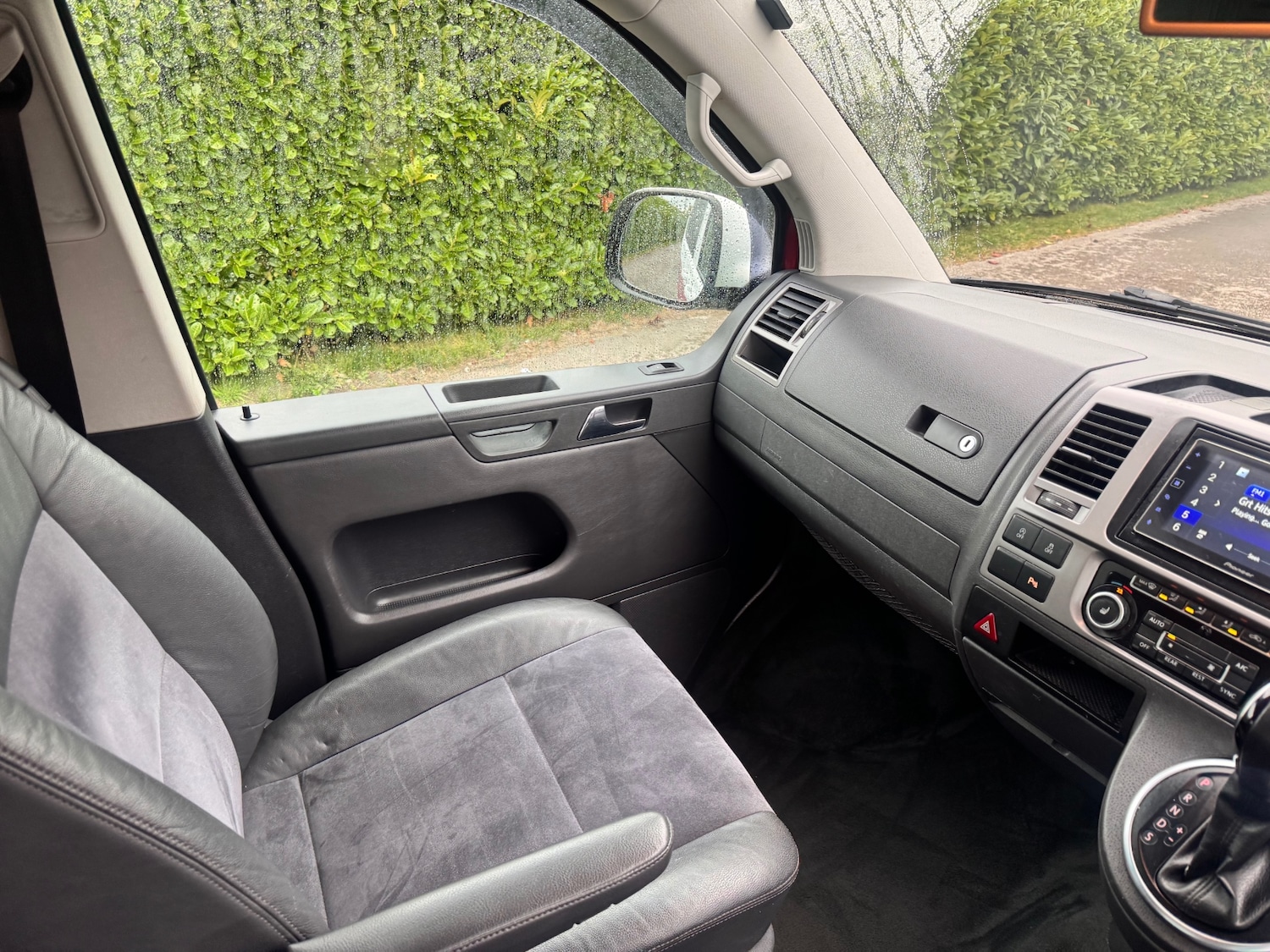 Used Volkswagen Caravelle 2015 for sale - 76198601: Photo 26