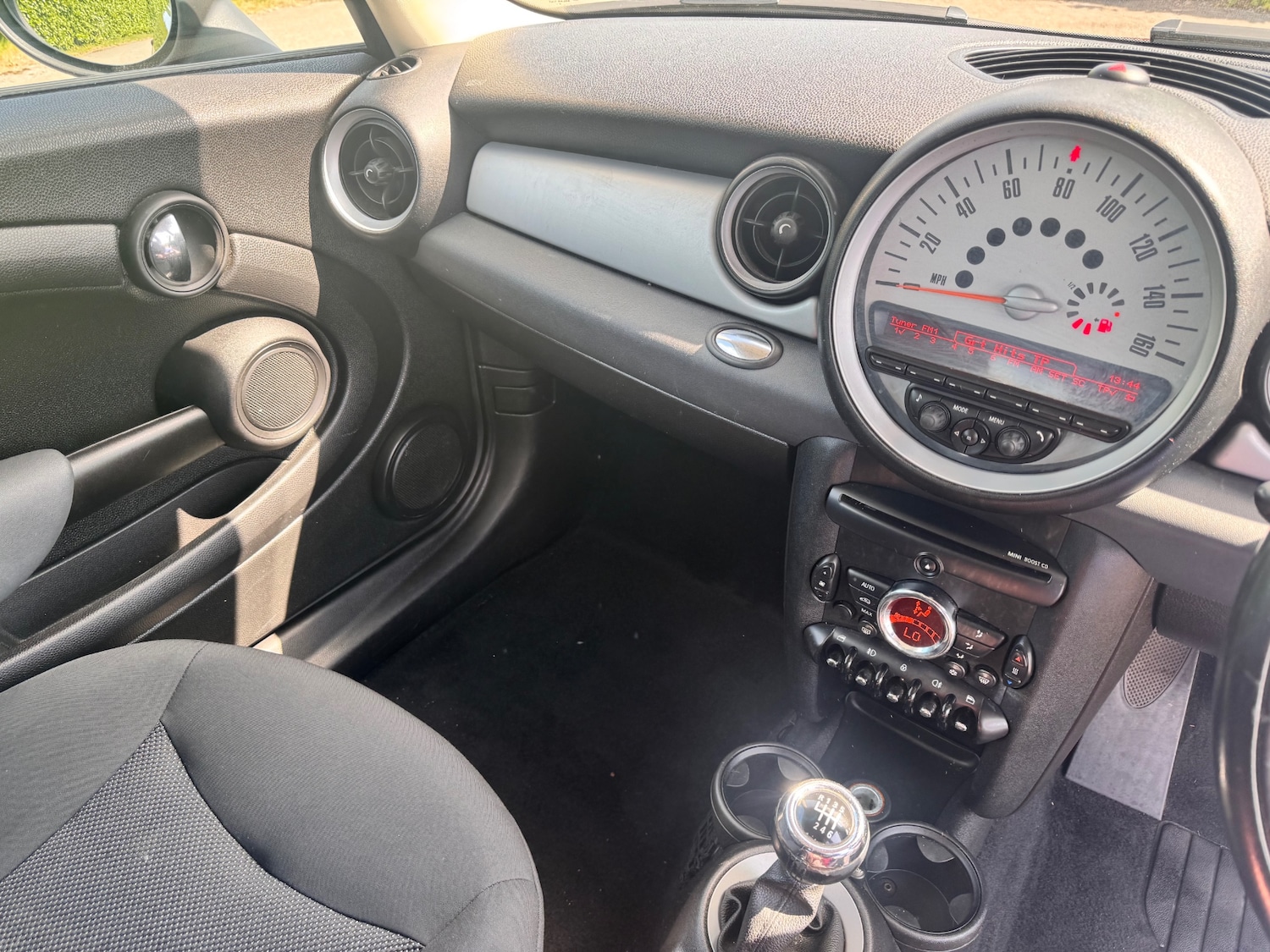 Vehicle 28
