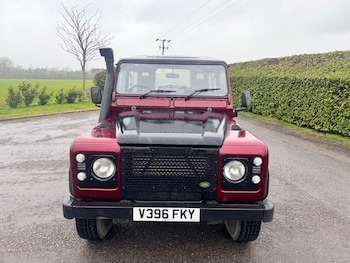 Used Land Rover Defender 1999 for sale - 77836677: Photo