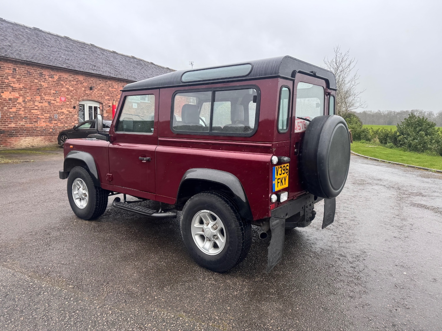 Used Land Rover Defender 1999 for sale - 77836677: Photo 9